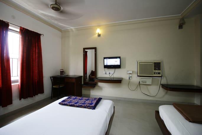 Hotel Adithya Ченнаї Екстер'єр фото